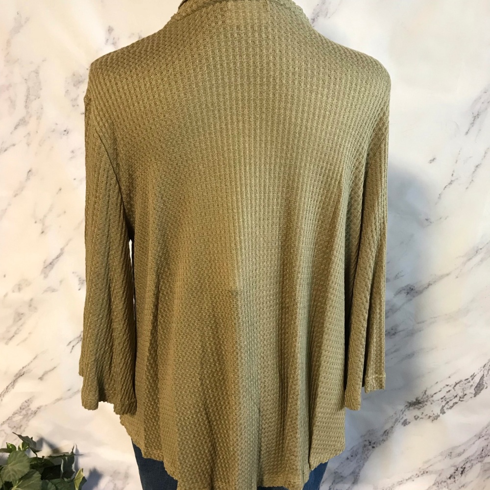 OLIVE WAFFLE MATERIAL TOP - Picture 5 of 8